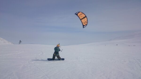 leijasurffaus leijalautailu kitesurfing leijahiihto